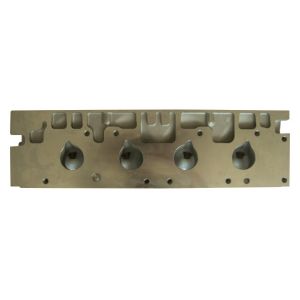  R19 Megane Clio Kangoo K7J-square without holes Aluminum Cylinder Head 7701468858 7701472681 7701475893 1.4L 8V