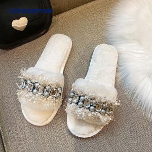 Diamond Jewelry decorative Outdoor Fur Slippers For Women
