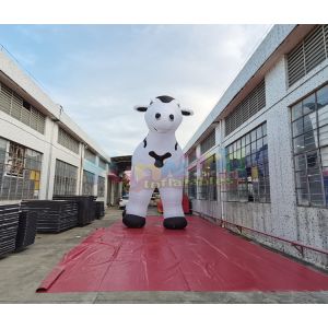 Milk Cow Air Characters 0.9mm PVC Advertising Inflatables