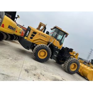 Quality 5000 Rated Load Wheel Loader SDLG 955F 162 KW Power 2.8 m3 Bucket Capacity Construction Machinery for sale