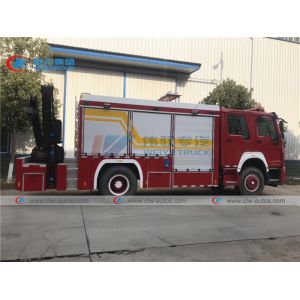 Howo 6 Wheel 290HP Firefighter Truck With 5T Knuckle Crane