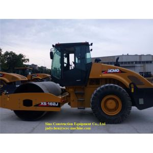 Full Hydraulic Vibratory Compactor Road Roller XS163 With Engine 125kw