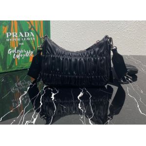 Apricot Wrinkle Sheepskin Underarm Shoulder Bag Dumpling Shape