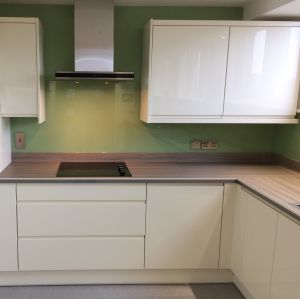 Modern Lacquer Home High Gloss Kitchen Cabinet With Smooth Surface