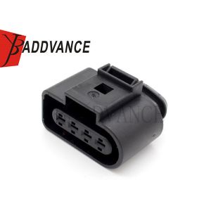 8K0973724 FEP Automotive Connectors 4 Pin For VW Audi Touareg Passat B7
