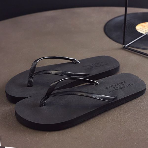 Fashionable Men's Flip Flops Sandals With PU Upper Custom Embossed Logo