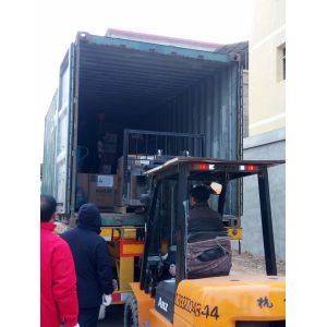 Tractor drilling rig for shothole seismic drilling