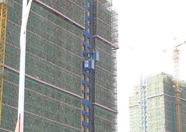 Buy FC Control Helical Reducer 250M Building Site Hoist at wholesale prices