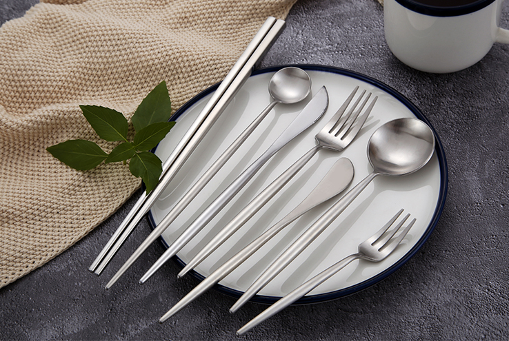 China Newto NC099 Hot Sale Brush Polish Stainless Steel Cutlery Set Flatware Set
