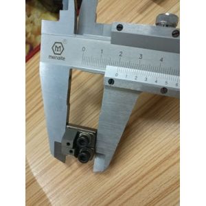 High-Strength Alloy Steel Needle Clamp for Zipper Machine with Temperature