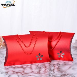 Ultraportable Holiday Gift Box Packaging