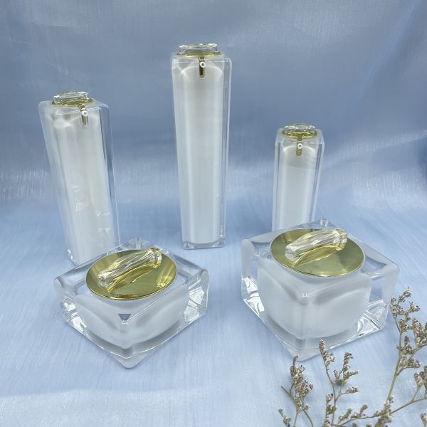 ABS Square Cosmetic Pump Bottle Packaging Finger Press 100ml