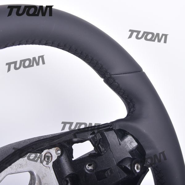 High Durability Bmw Carbon Fiber Steering Wheel with Flat Bottom and Ergonomic Grip