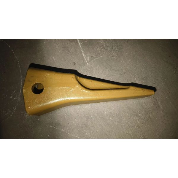 Excavator Spare Parts R300 6Y0309 Casting Bucket Teeth Ripper Tip for Dozer 4