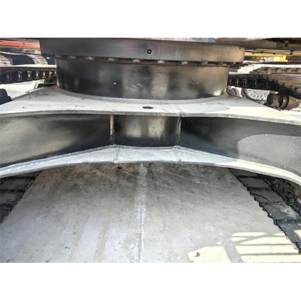 12 TON Second Hand Hitachi Excavators Hitachi EX120 Excavator Versatile Design