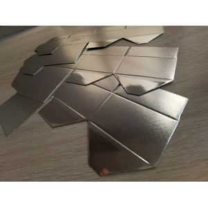 Factory supplying customized silver paper cosmetics essence packaging boxes