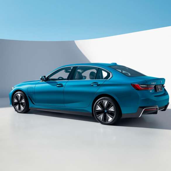 Used i3 Long Range Four Wheeler Energy Vehicle Electric Cars with 250-300Ps Motor Power