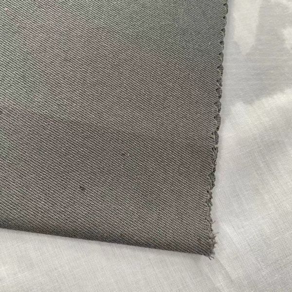 Plain Dyed Bullet Fabric CVC 65 35 Polyester Cotton Twill for Clothing Stock Lot at Good