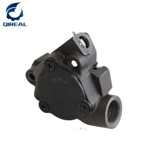02130440 02130385 Excavator Engine Parts For F3l 912 3 Holes Oil Pump