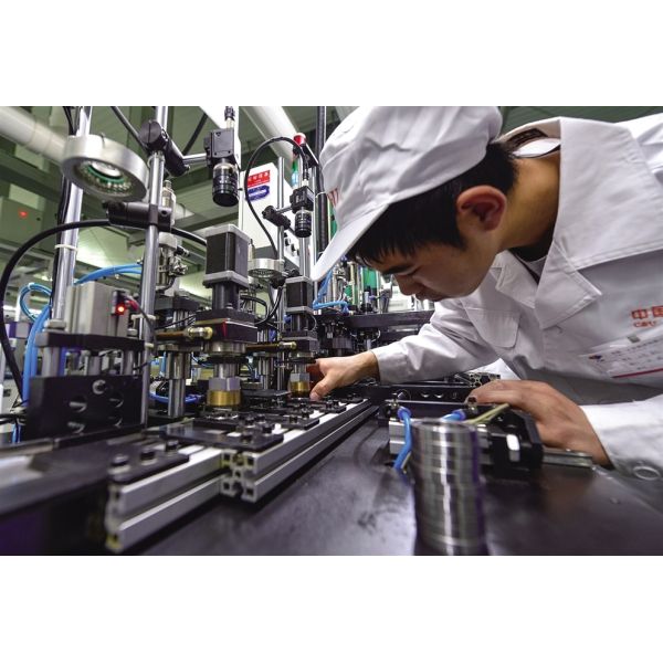 5 Axis Vertical Machining Center 100rpm-8000rpm Precision Machining Center For Hardware Parts