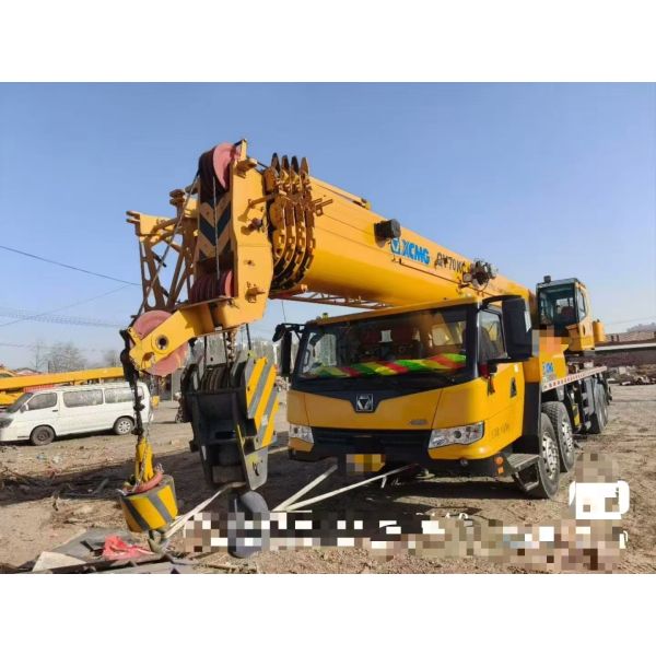 Buy Five-Arm Jib Mobile Truck Crane With Folding Design Easy To Operate at wholesale prices