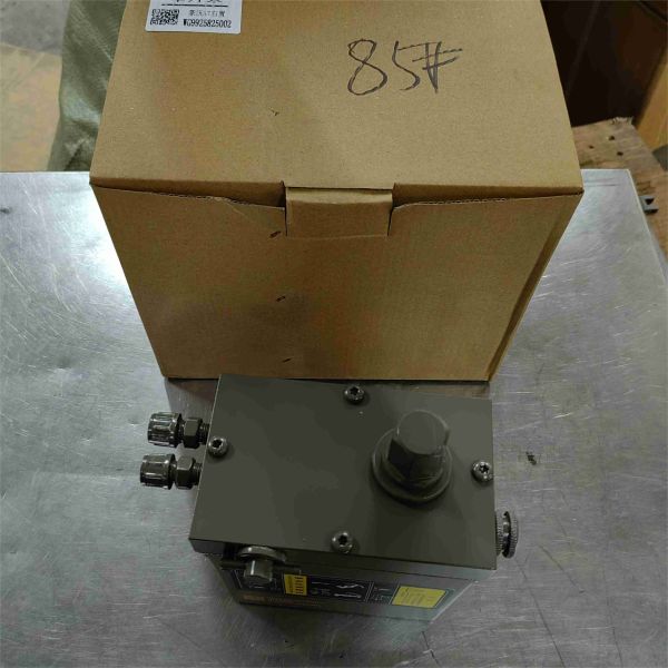WG9925825002 Right Mounted Lifting Oil Pump Sinotruck HOWO A7 Spare Parts