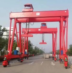 Outdoor Single Beam Tyre RTG Cranes Customized Lightweight