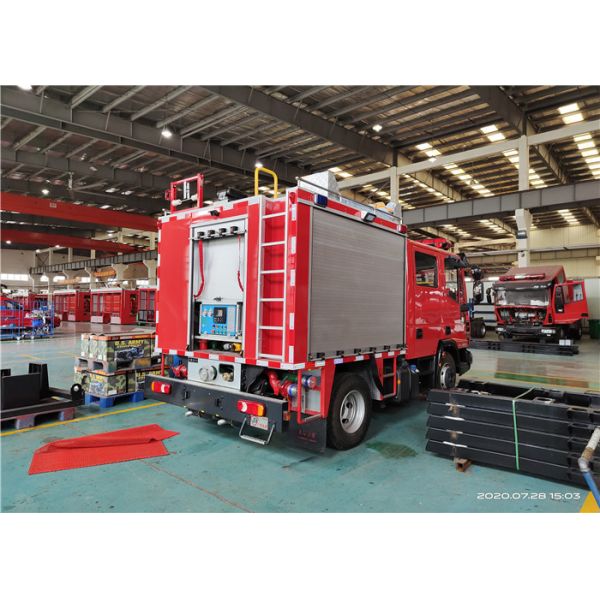 Buy Welding Q235A 213KW 6500 Liters Tanker Capcity Water Tanker Fire Trucks at wholesale prices