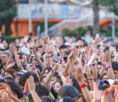 Customized Disposable Medical Woven Qr Code Rfid Chip Fabric Sport Wristband With Printing For People Tracking