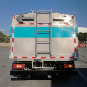 1730L 1.73m3 Fence Guardrail Road Cleaning Vehicle Good Maneuverability