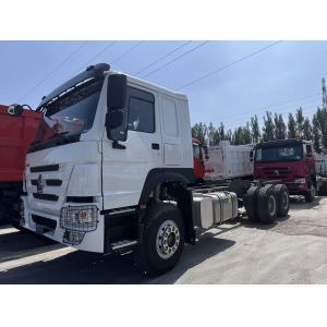 SINOTRUK HOWO LHD 6X4 Water Oil Tanker Chassis Cargo Chassis