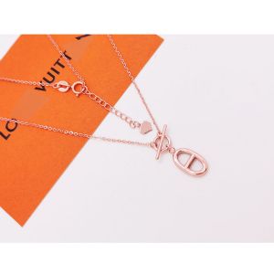 Women Petite 18kt Yellow Gold Pendant Necklace