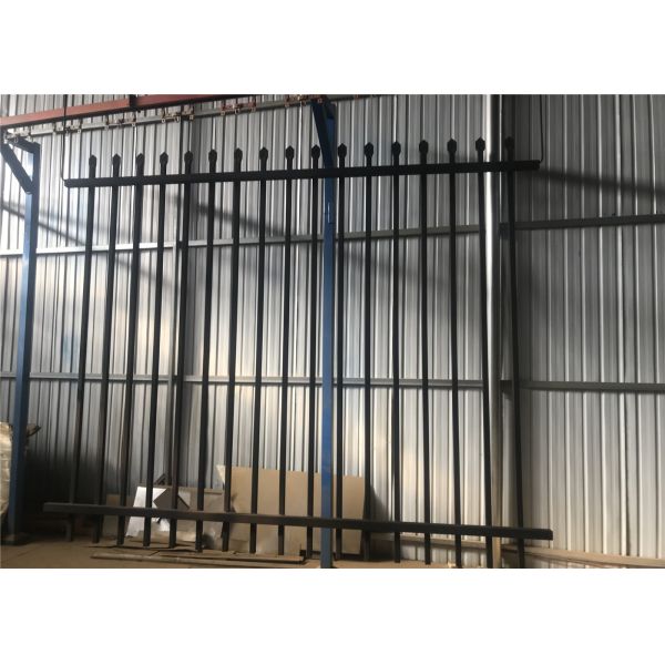 Security Garrison Fencing Panels 2.1mx2.4m rails 45mm*45mm upright 25mm Hot dipped Galvanized to Be 300gram/m2