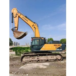 Used Hyundai 520 Large Scale Excavator Powerful Performance