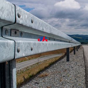 Customized Galvanized Steel Crash Barrier Q235 Q345 Highway Guardrail Steel