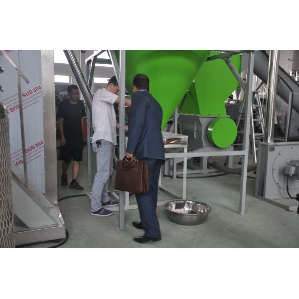 Foamed PVC Plastic Crusher Machine , Plastic Powder Machine For PVC Granules