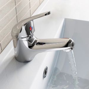 Brass Single Hole Single Handle Basin Mixer In Chrome