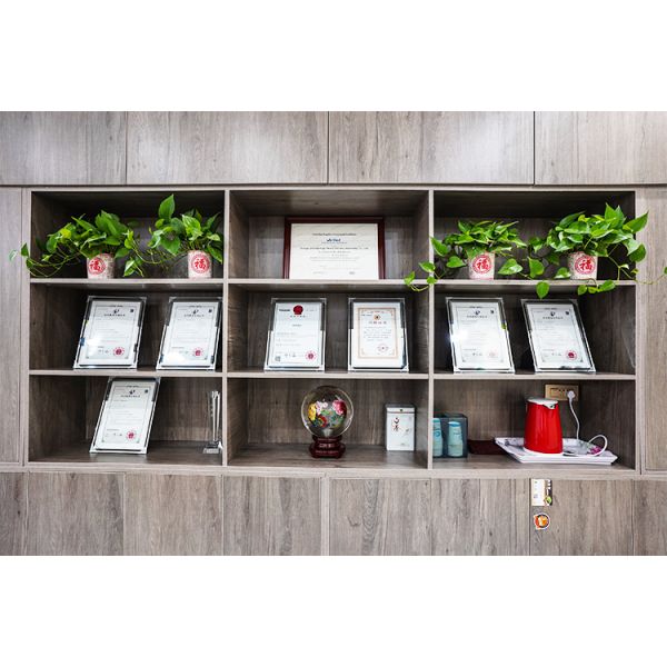 220Kw Twin Shaft Shredder Aluminum Metal Recycling Machine Automatic