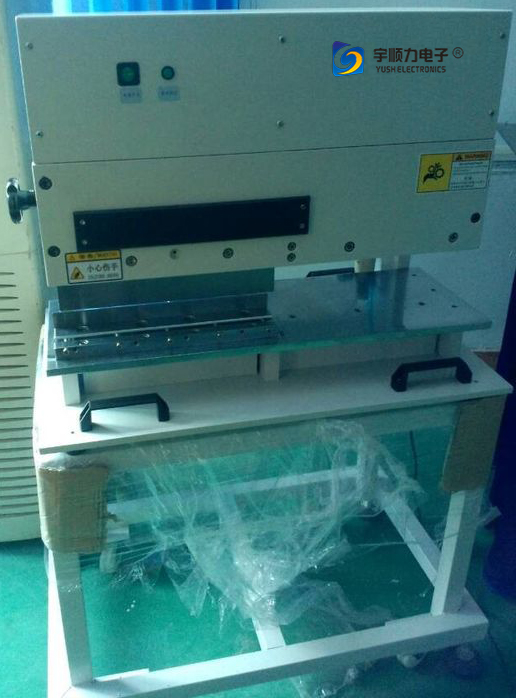High Accuracy V-cut PCB Cutting Machine for PCB with Microgroove