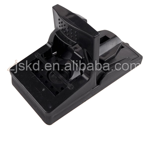 Practical Plastic Rat Trap for Sustainable Pest Control in Home Environments