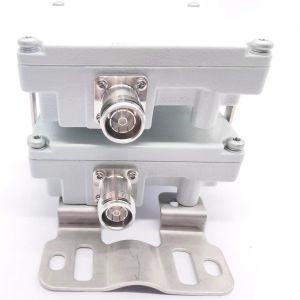 Indoor/Outdoor IP65 698-2700MHz 4.3-10-F DIN-F RF Combiner with Compact Package