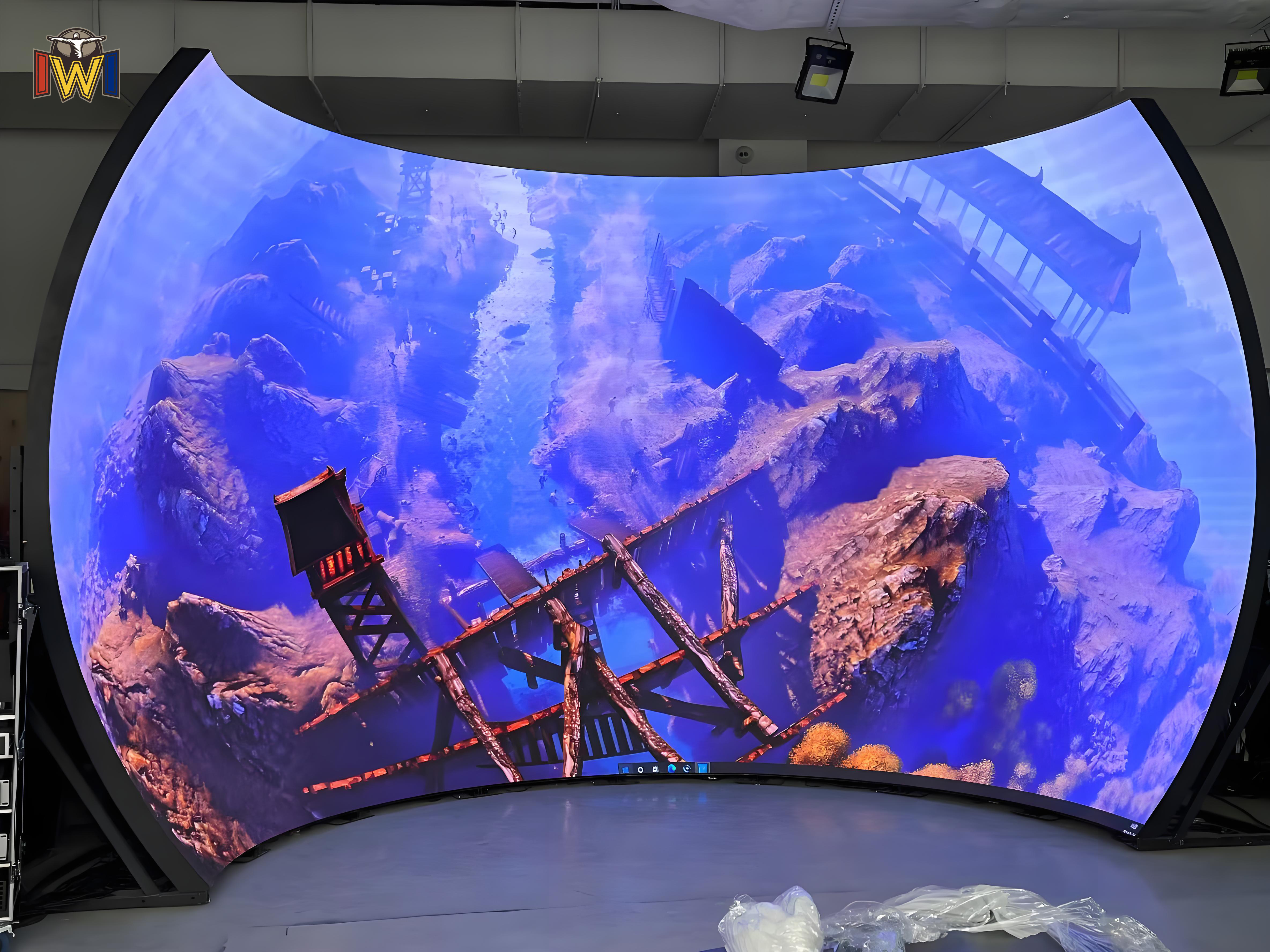 Immersive VR Dome Cinema with 4K to 8K Resolution for 4-20 Players and 3-5.2 Meters Ball Screen Diameter