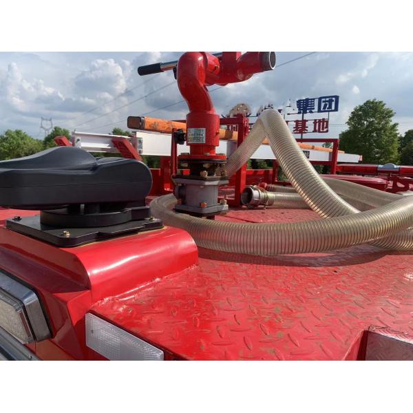 Mini Small Dongfeng 2 Ton Holding 2+3 Men Jet Height 40m Maximum 100km/h Water tank Fire Truck