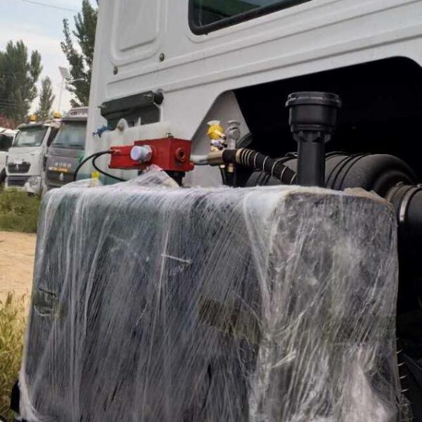 Cheap used trailer truck 40 ton 6X4 336 HP sinotruk Howo second hand tractor trucks trailer head truck