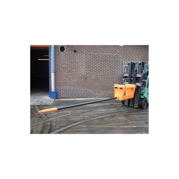 Buy OEM 750KGS Fork Mounted Carpet Pole 3000mm Length Powder Coating at wholesale prices