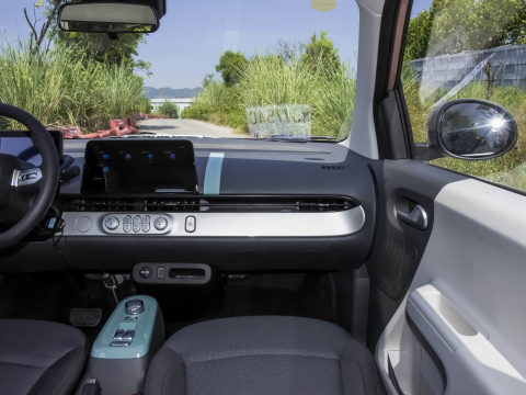 CHANGAN Lumin2022 301Km Sweet Long Bettery Life White/Blue 4 Seats Automobile Vehicle