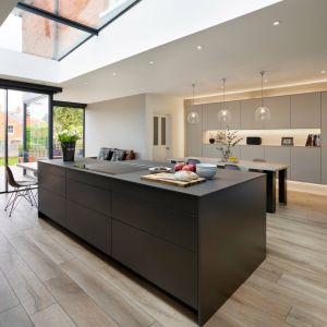 Luxury Matt Black Lacquer Kitchen Cabinet With Island