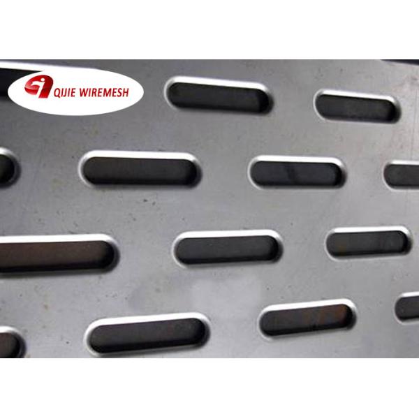 Square Holes Perforated Metal Panel Facade SS Plates Excellent Visibility