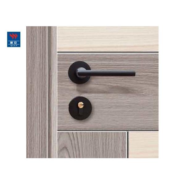 Modern Style Eco-Friendly Waterproof Carved Interior Wood Door For Bedroom Bathroom For Houses