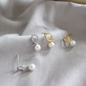 925 Sterling Silver Shell Pearl Stud Earrings Knotted Shape For Student